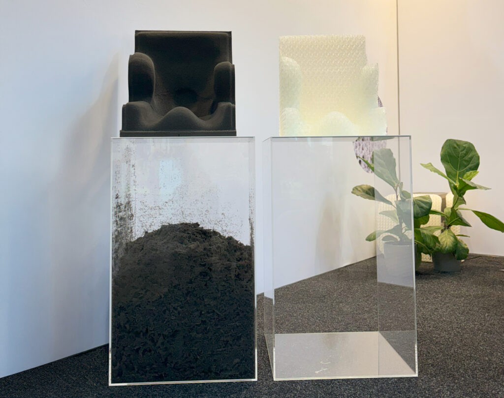 Molded-seat-comparison-1024x809